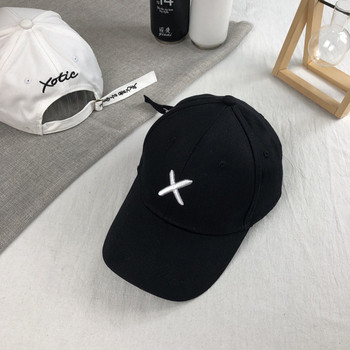 Casual ανδρικό καπέλο  με γείσο με μαύρο και άσπρο  χρώμα