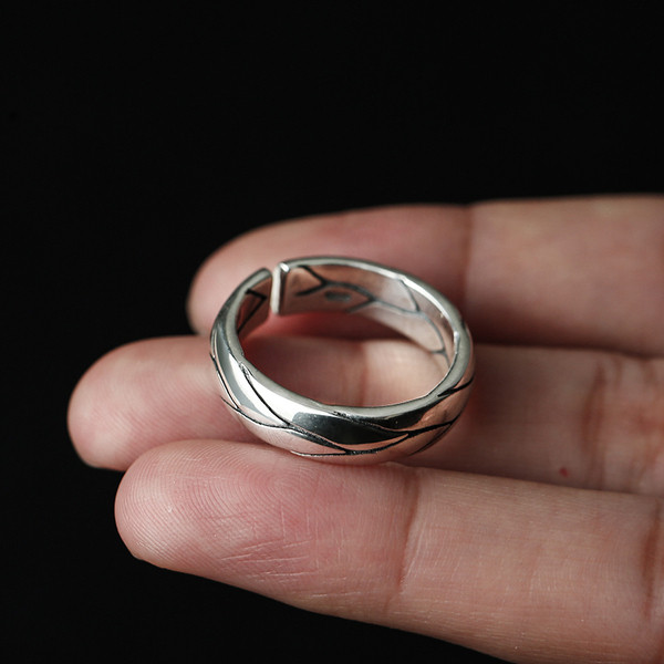 Modern férfi gyűrű két színben vagy két modellben