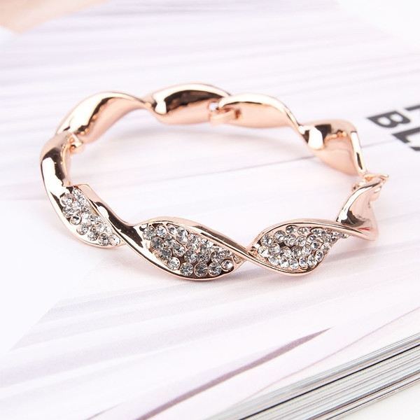 Νέο μοντέλο γυναικείο βραχιόλι σε δύο χρώματα