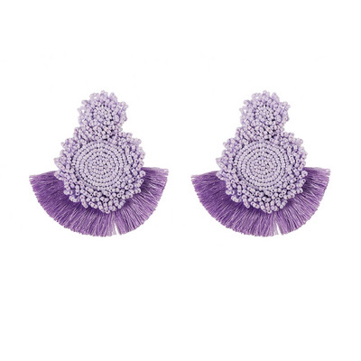 Modern női fülbevaló gyöngyökkel és bojttal, különböző színekben