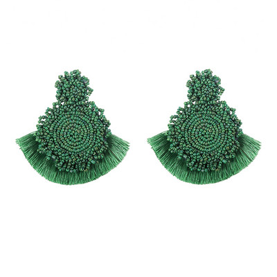 Modern női fülbevaló gyöngyökkel és bojttal, különböző színekben