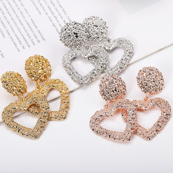 Stílusos női fülbevaló szív alakú három színben