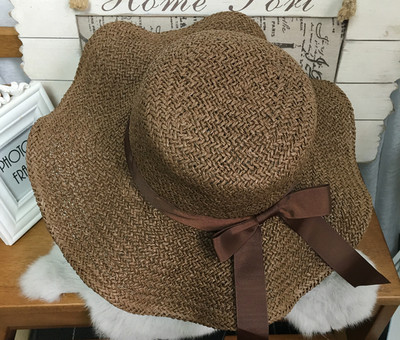 Stílusos női sapka szalaggal, négy színben