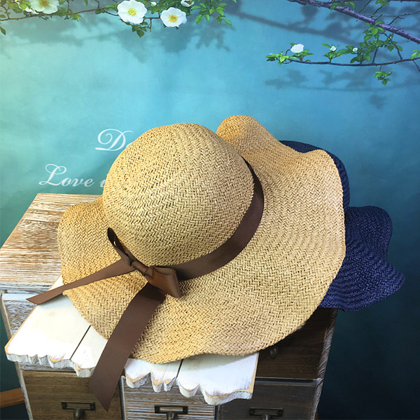 Stílusos női sapka szalaggal, négy színben