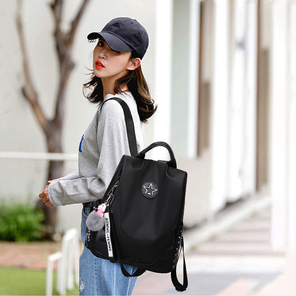 Rucsac de dama de culoare neagra cu accesoriu