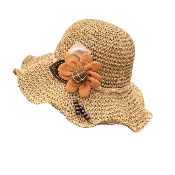 Nyári női sapka rojtokkal és 3D dekorációval több színben
