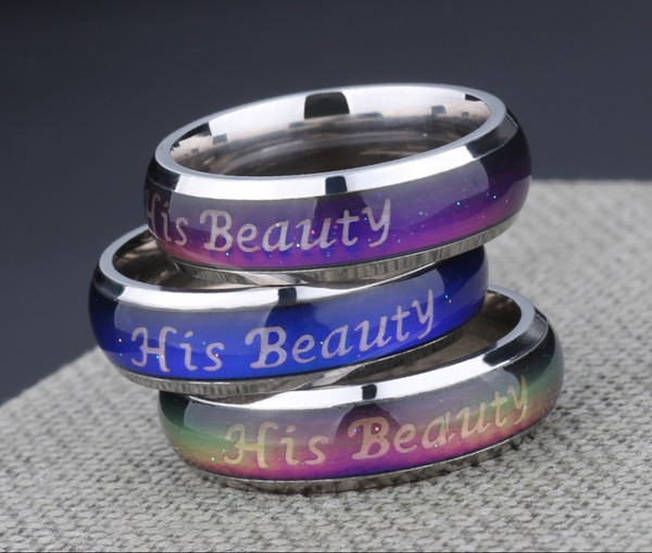 Μοντέρνο ανδρικό δαχτυλίδι με επιγραφή