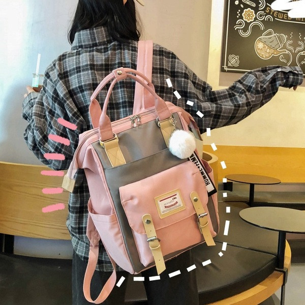 Mindennapi női hátizsák külső zsebbel