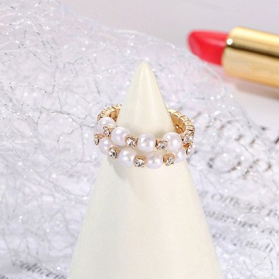 Κομψό γυναικείο δαχτυλίδι  με πέρλες και πέτρες