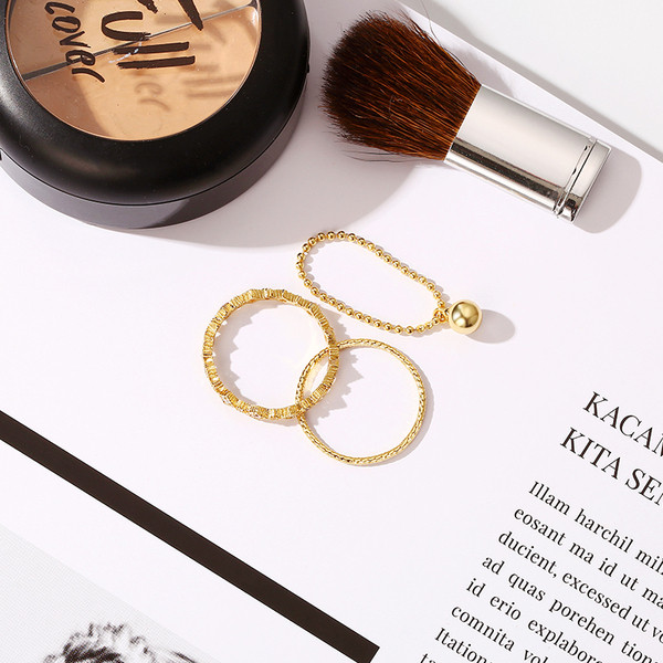 Modern női háromrészes gyűrű arany színben