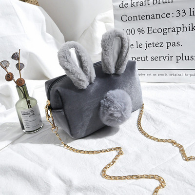 Γυναικεία τσάντα  από βελούδο σε ένα 3D στοιχείο σε διάφορα χρώματα