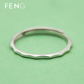 Λεπτό ρυθμιζόμενο δακτύλιδι για γυναίκες σε ασημί χρώμα