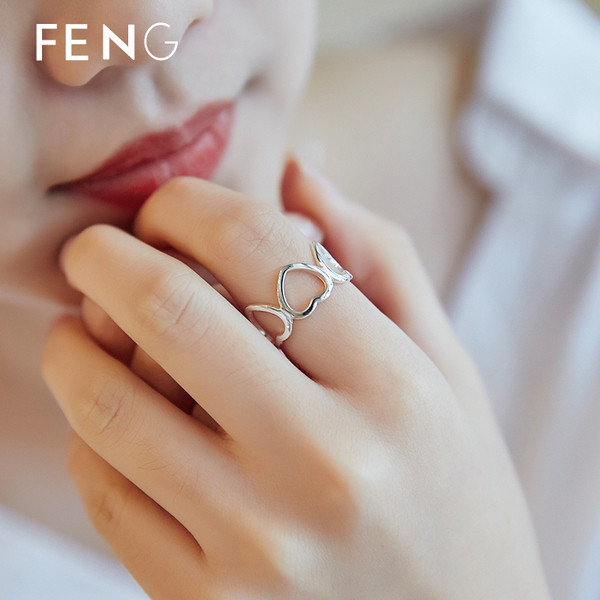 Γυναικέιο δαχτθλίδι σε  σχήμα καρδιάς