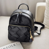 Női hátizsák kiegészítővel fekete színben