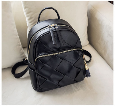 Női hátizsák kiegészítővel fekete színben