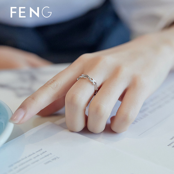 Női hétköznapi gyűrű ezüst színben