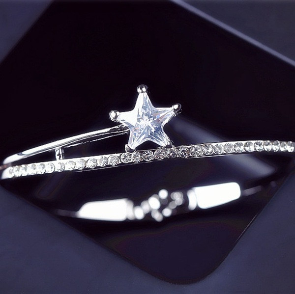 Γυναικείο βραχιόλι με ένα αστέρι σε δύο χρώματα