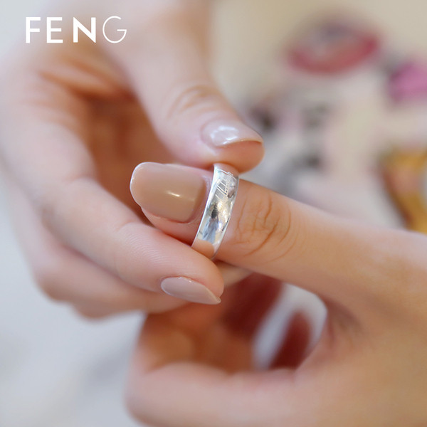 Modern női gyűrű, ezüst színű gravírozott felirattal