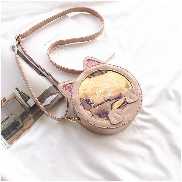 Női modern táska 3D elemmel több színben