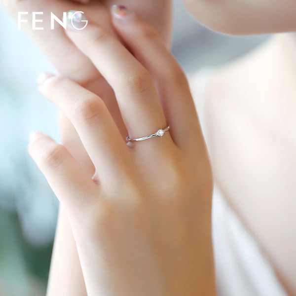 Λεπτό γυναικείο δαχτυλίδι  με διακοσμητική πέτρα