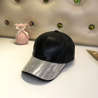 Γυναικείο μοντέρνο καπέλο με κομψό αποτέλεσμα και πέτρες σε διάφορα χρώματα