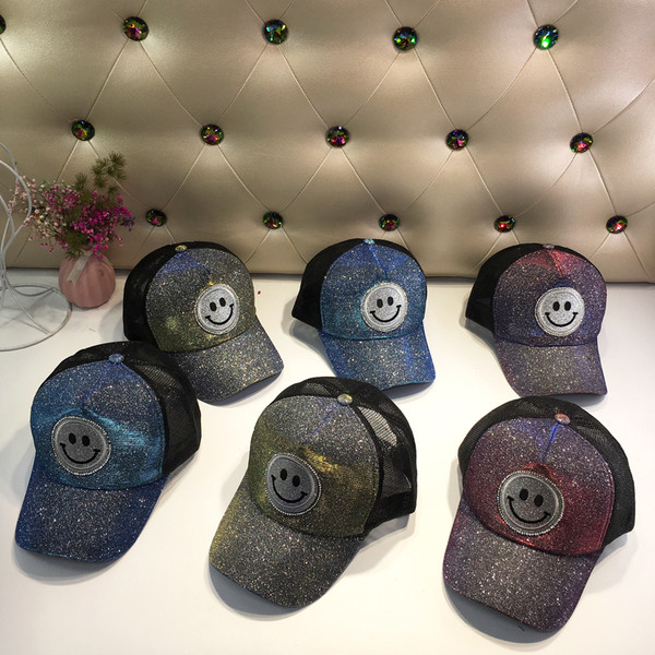 Fényes hatású nyári női sapka három színben