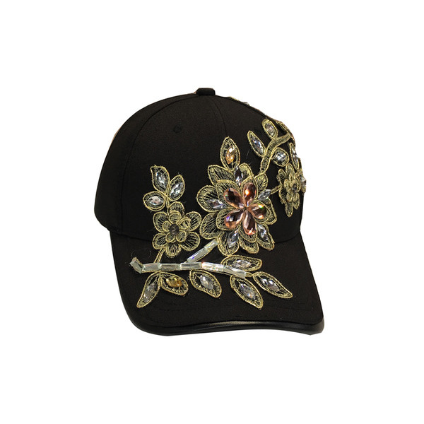 Γυναικείο καπέλο με κεντήματα σε μαύρο, λευκό και ροζ χρώμα