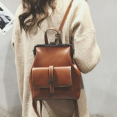 Mindennapi női hátizsák fekete és barna színben