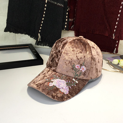 Γυναικείο  καπέλο με λουλούδια κεντήματος σε διάφορα χρώματα