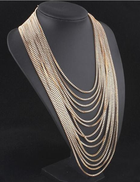 Μοντέρνο γυναικείο  κολιέ σε χρυσό χρώμα