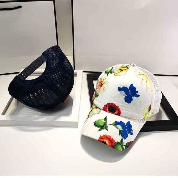 Palarie de dama de vara cu vizor si model floral in mai multe culori