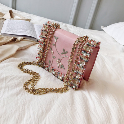 Απαλή γυναικεία τσάντα με κεντήματα και πέρλες σε τρία χρώματα