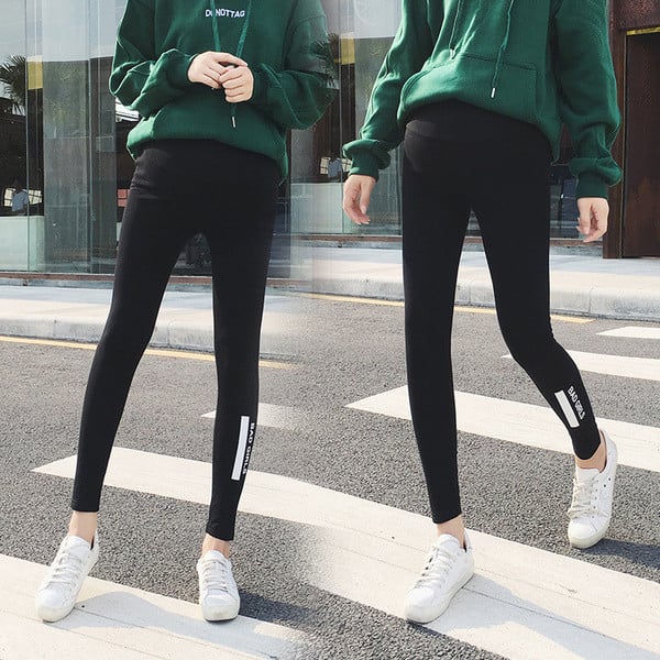 Sport és hétköznapi leggings kismamáknak fekete színben felirattal