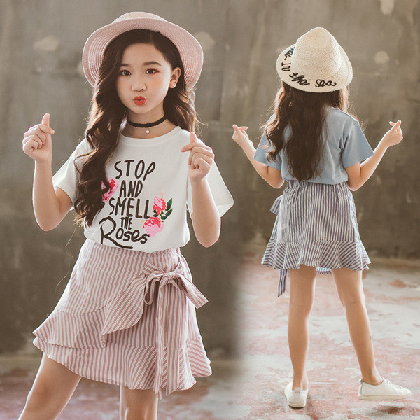 Μοντέρνο παιδικό σετ από δύο μέρη για κορίτσια σε μπλε και ροζ χρώμα