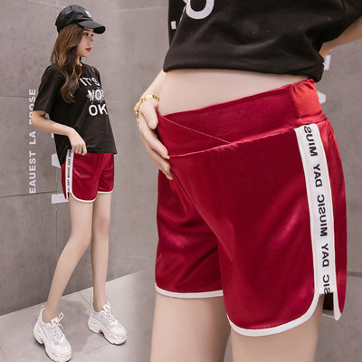 Σορτς για έγκυες γυναίκες με επιγραφές σε διάφορα χρώματα