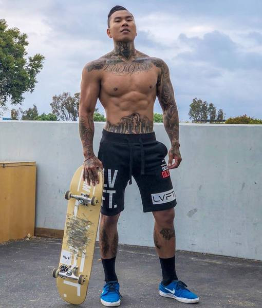 Férfi sport- és alkalmi rövidnadrág két színben