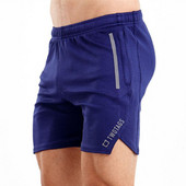 Férfi modern rövidnadrág három színben felirattal