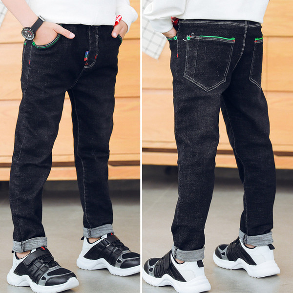 Stílusos fekete gyerekfarmer