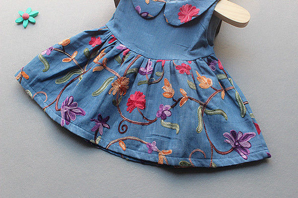 Rochie eleganta pentru copii cu motive florale