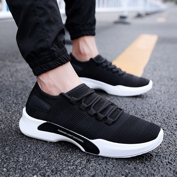 Sport és hétköznapi férfi tornacipők három színben