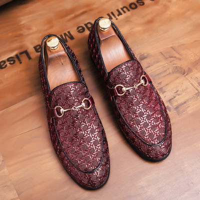 Eko bőrből készült stílusos férfi mokaszinok három színben, fém elemekkel