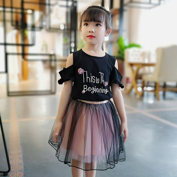 Modern gyerek szett lányszoknyához és blúzhoz, két színben