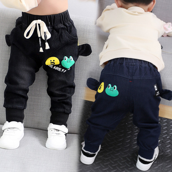 Modern gyerekfarmer két színben hímzéssel