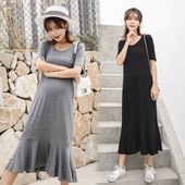 Μακρύ φόρεμα για τις έγκυες γυναίκες σε γκρι και μαύρο χρώμα