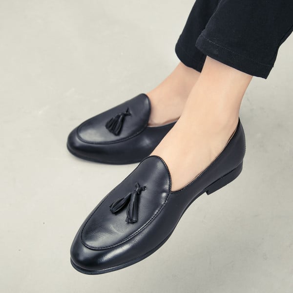 Μοντέρνα ανδρικά δερματίνι μοκασίνια σε δύο χρώματα