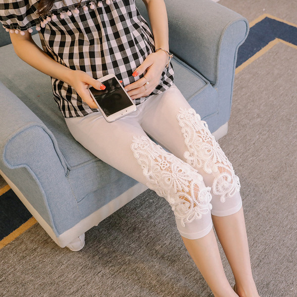 Pana zilnica pentru gravide cu dantela in mai multe culori