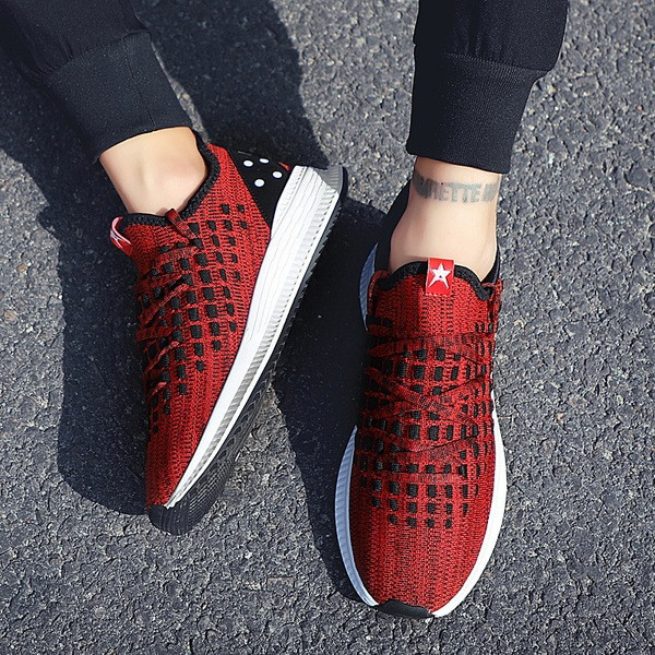 Modern férfi tornacipő négy színben