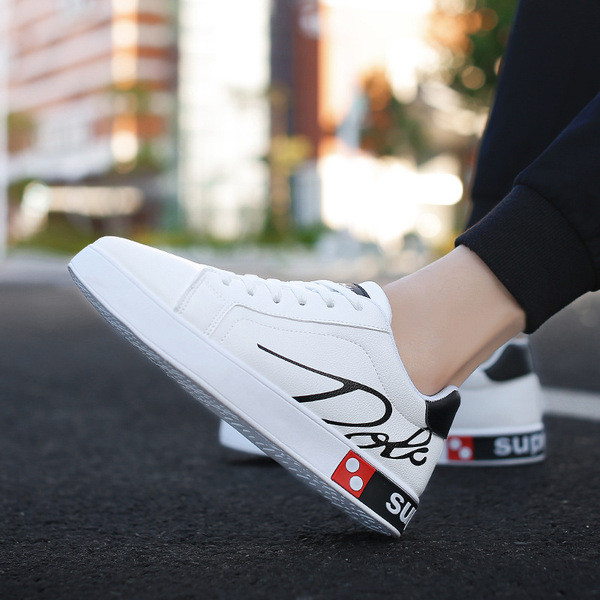 Alkalmi férfi tornacipő három színben, nyakkendővel