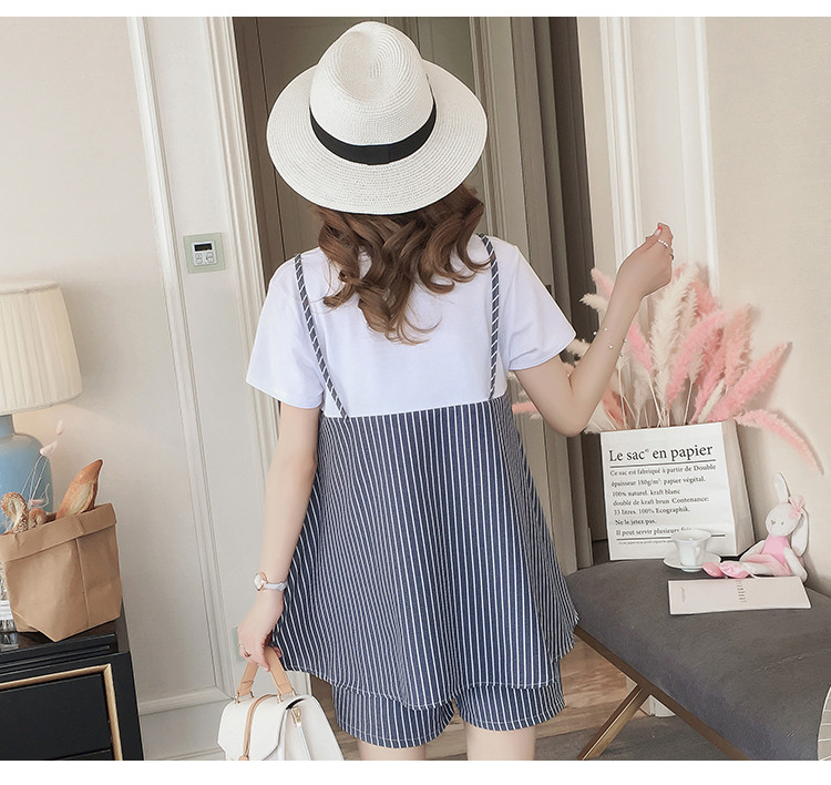 Καλοκαιρινό σετ για έγκυες γυναίκες, συμπεριλαμβανομένου του T-shirt και των σορτς σε δύο χρώματα