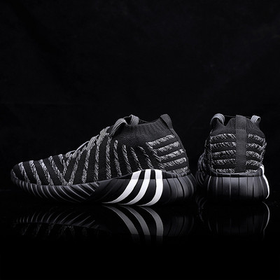 Ανδρικά αθλητικά παπούτσια σε τρία χρώματα